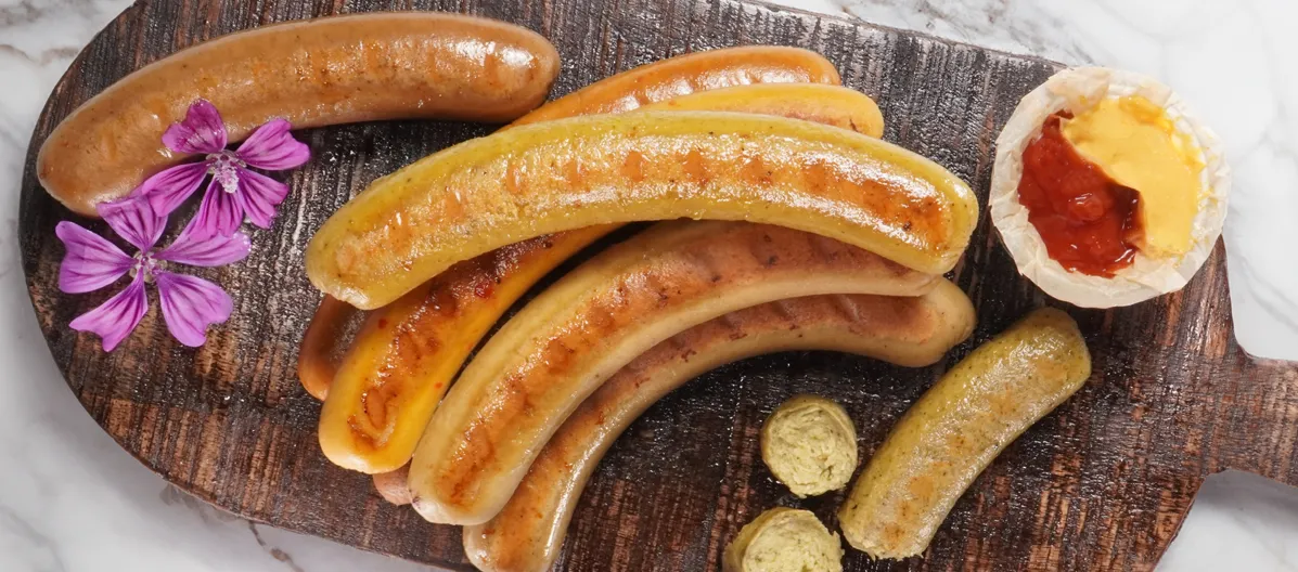 Veganer Wurstgenuss: Hier gibt es das wohl grösste vegane Angebot der Schweiz.