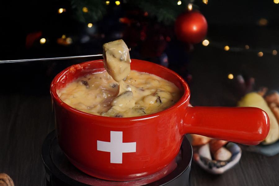 Festive morel fondue with No Moo
 Fondue is simply a must during the cold season in Switzerland. It is an easy-to-prepare dining experience that quickly and easily puts everyone in a good mood. Here we refine our classic No Moo, vegan fondue with aromatic morels.